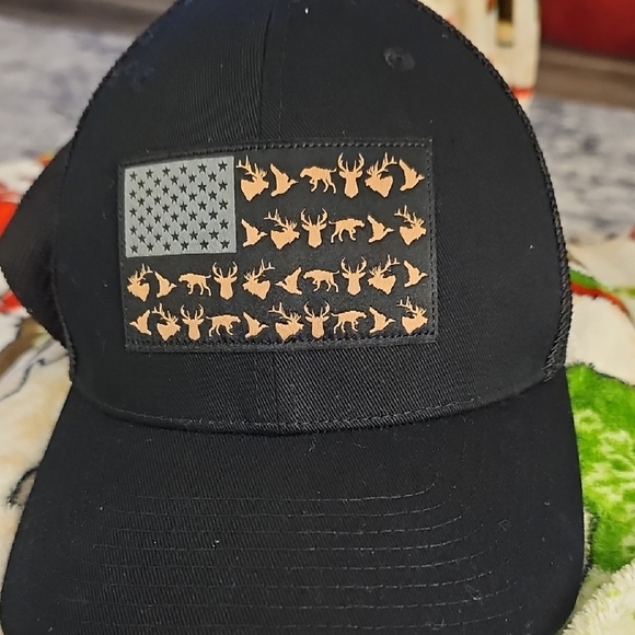 Columbia Other - Columbia Sportswear PHG Game Flag Mesh Ball Cap